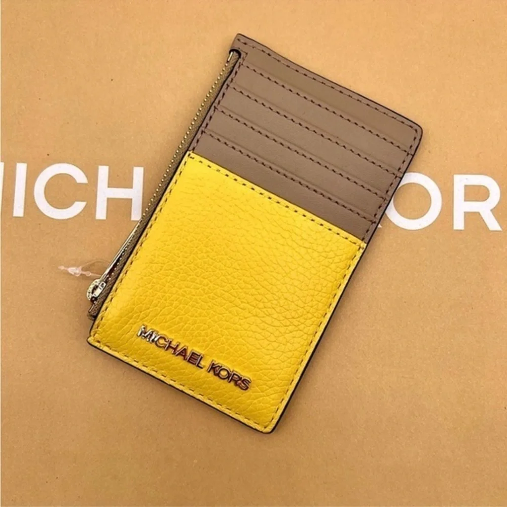 Michael Kors Jet Set Travel MD TZ Card Case Wallet